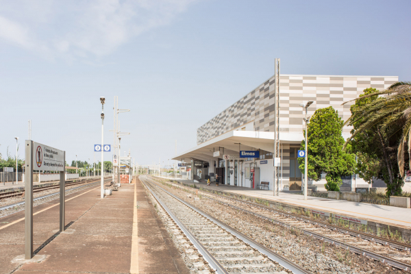 stazione ferroviaria elmas 8 2